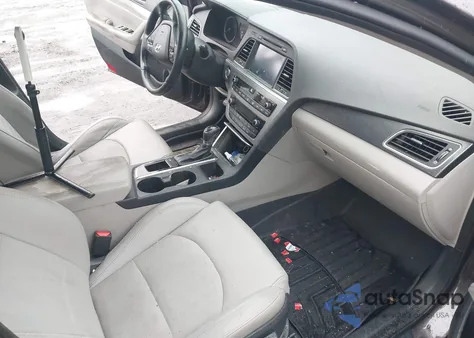 2016 Hyundai Sonata Sport z USA, uszkodzony, nr VIN 5NPE34AF9GH351428